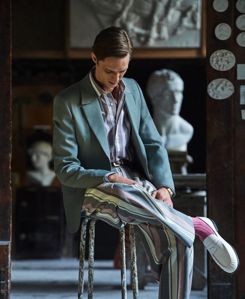 Tailored Perfection: The Importance of Fit in Gentleman Fashion